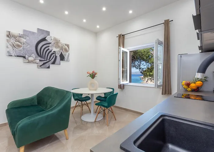 Zastupac 8761c Apartman Hvar Town